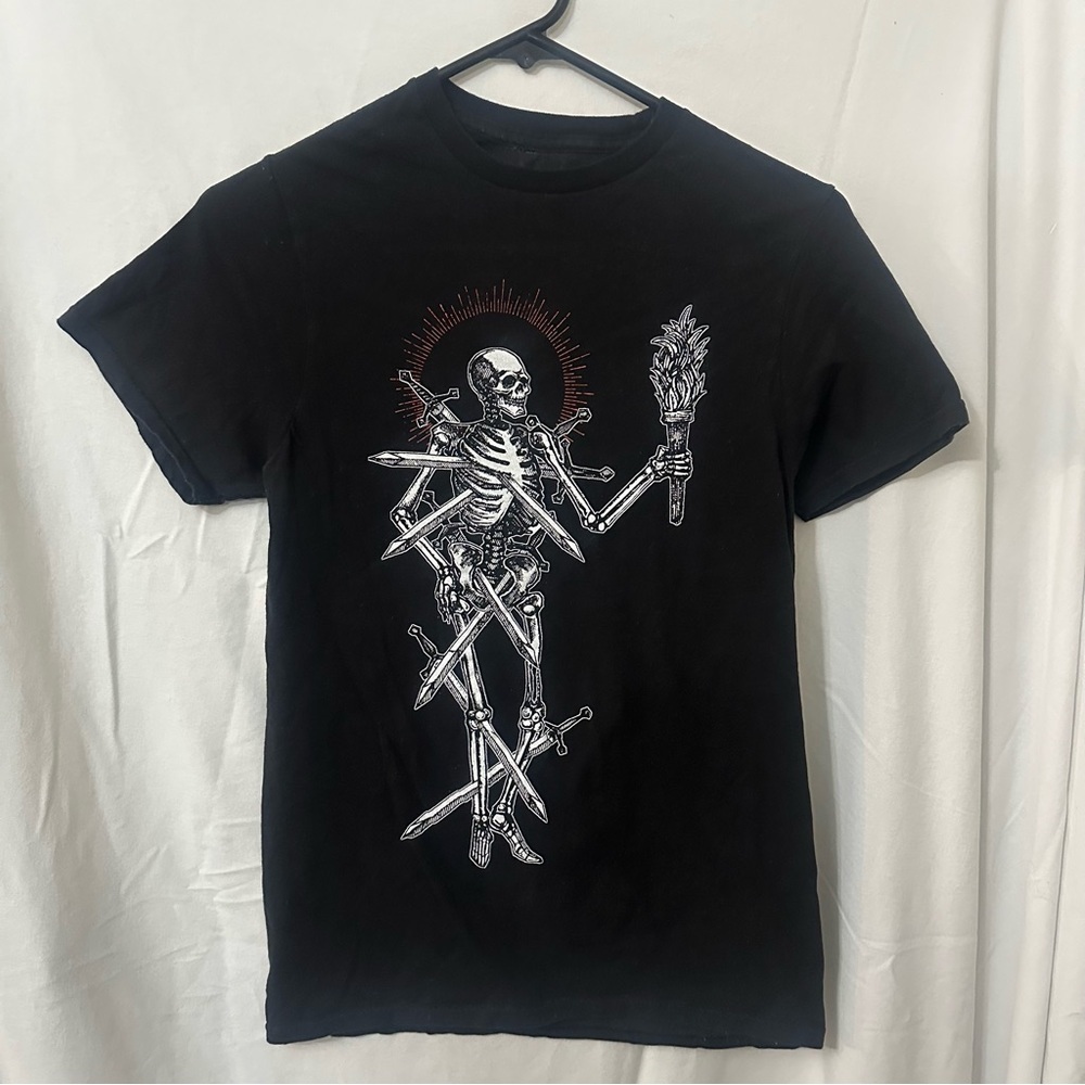 Threadless Seven Of Swords‎ T-Shirt Small Unisex Micah Ulrich Gothic Skeleton